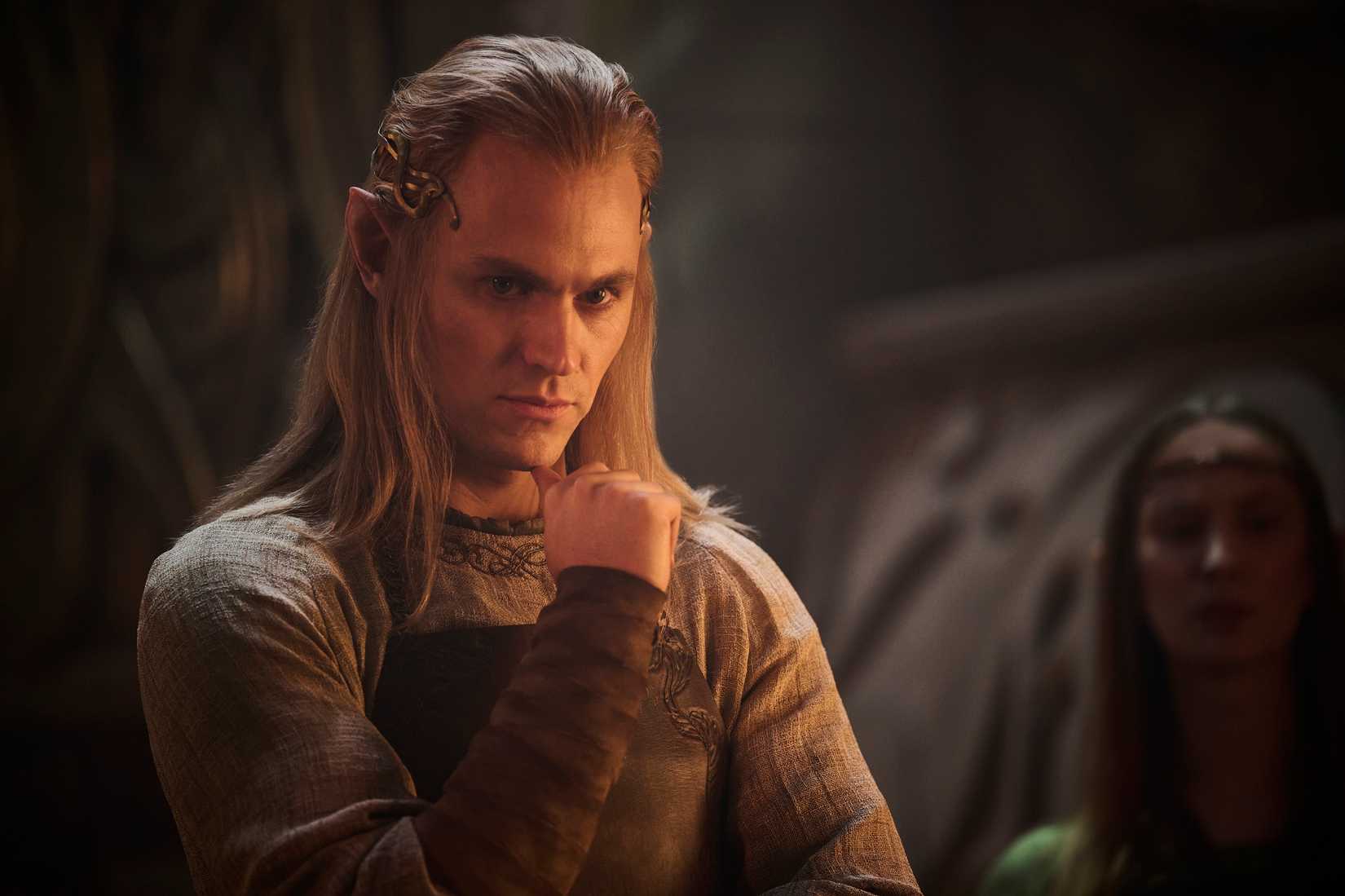 Sauron as Annatar looking concerned
