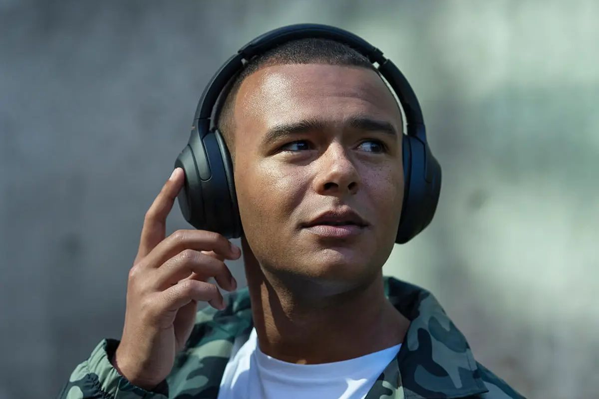 Sony's WH1000XM4 noise-canceling headphones are $129.99 for Prime day