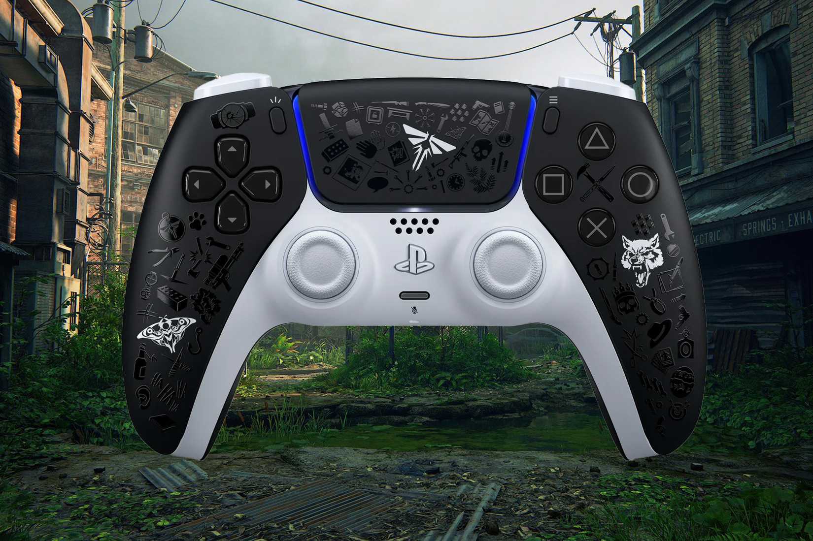 Where to pre-order the Last of Us DualSense controller