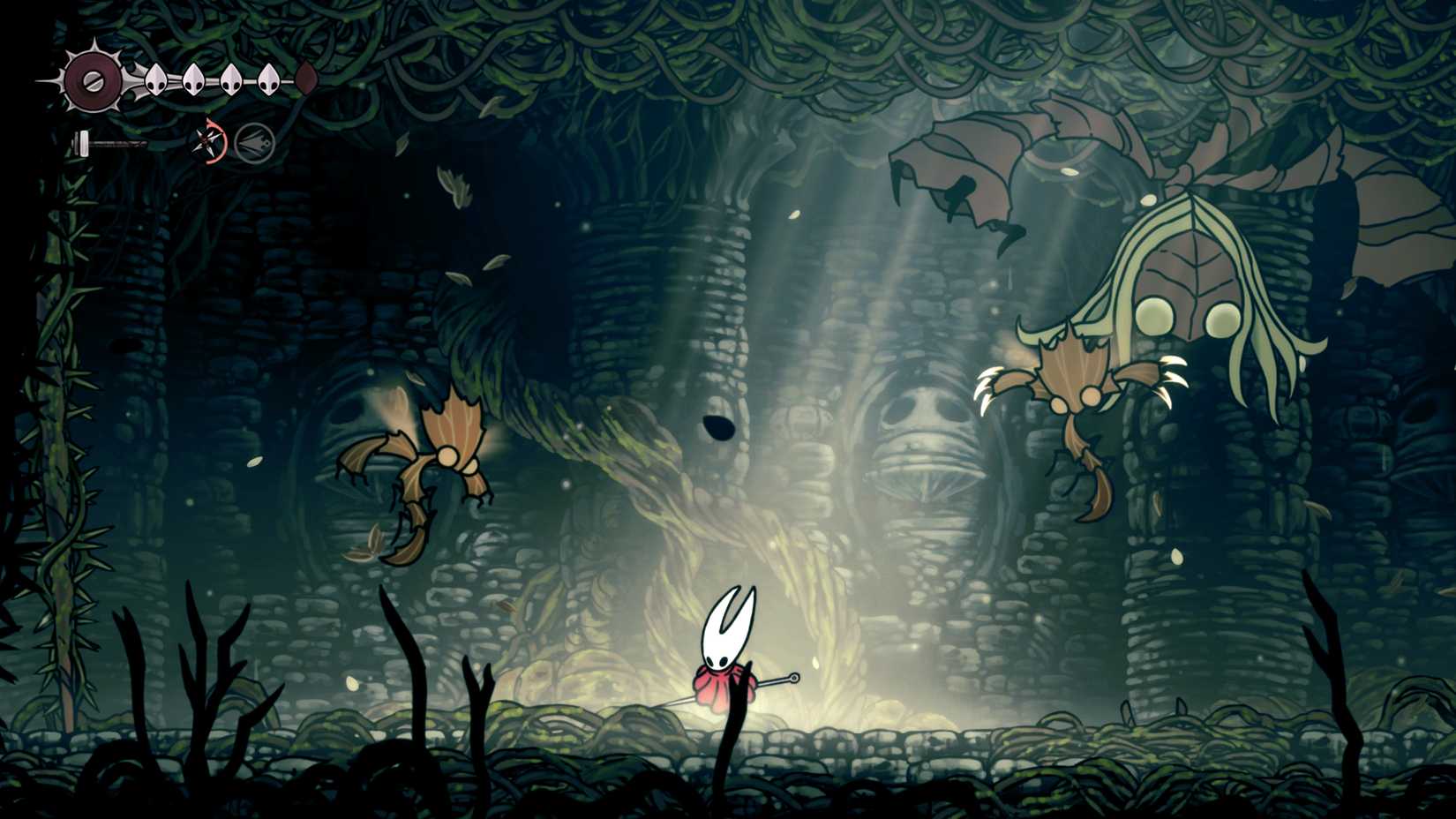 The Sister Splinter boss fight in Hollow Knight: Silksong.