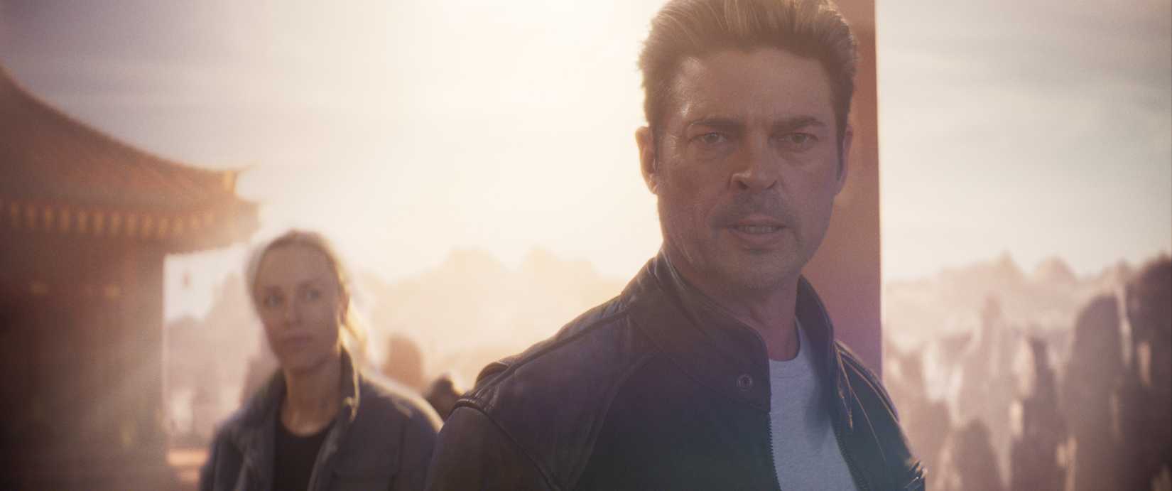 (L-R) Jessica McNamee as “Sonya Blade”, and Karl Urban as “Johnny Cage” in New Line Cinema’s “Mortal Kombat 2,” a Warner Bros. Pictures release.