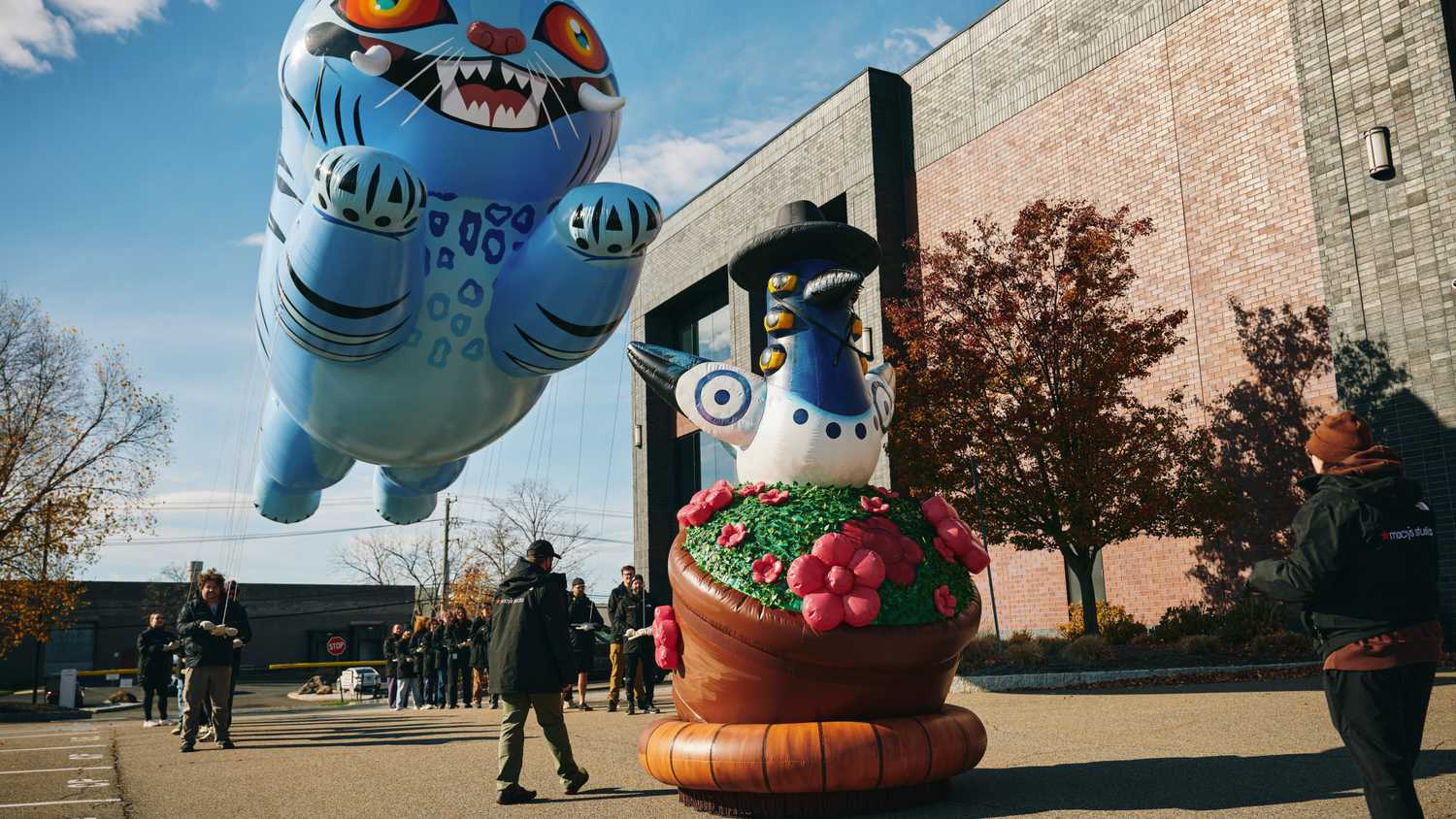 Derpy Tiger & Sussie Test Flight for the 2025 Macy's Thanksgiving Day Parade 02 (Photo Credit_ Macy's)_1
