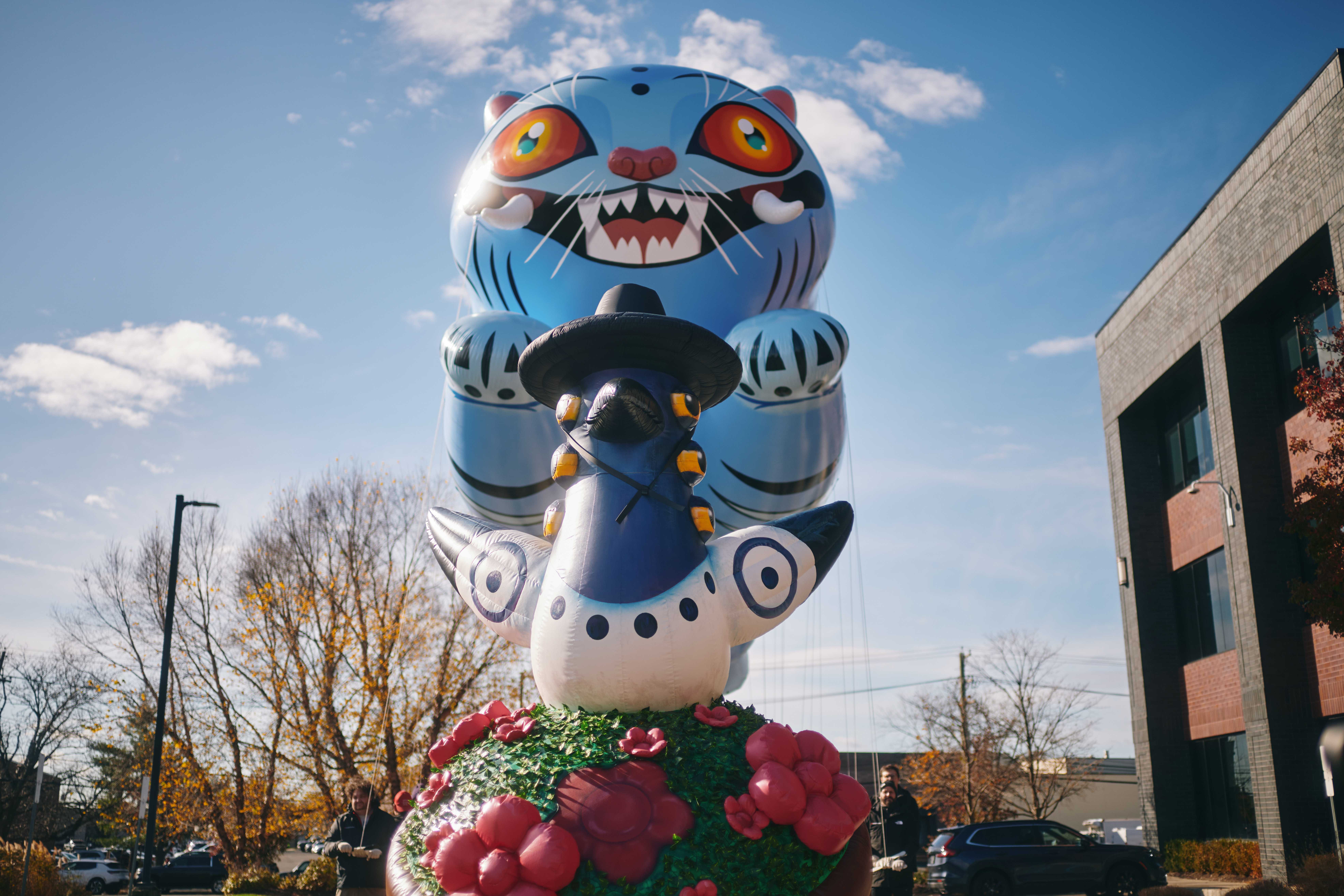 Derpy Tiger & Sussie Test Flight for the 2025 Macy's Thanksgiving Day Parade 04 (Photo Credit_ Macy's)_1