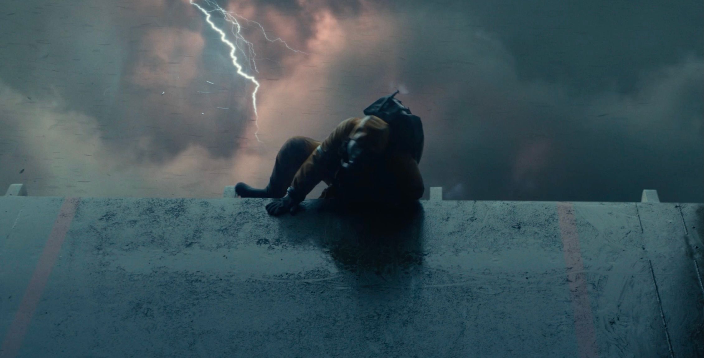 Gerard Butler gets his Silo moment in new Greenland 2 footage