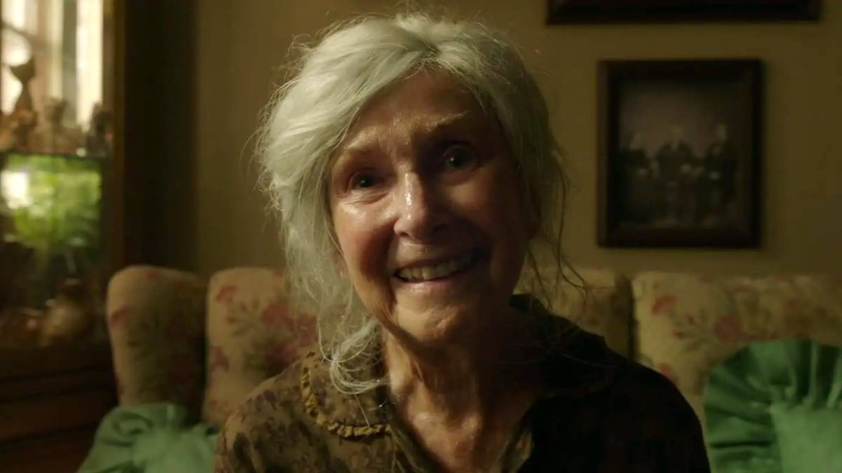 Joan Gregson as Mrs. Kersh in It: Chapter 2