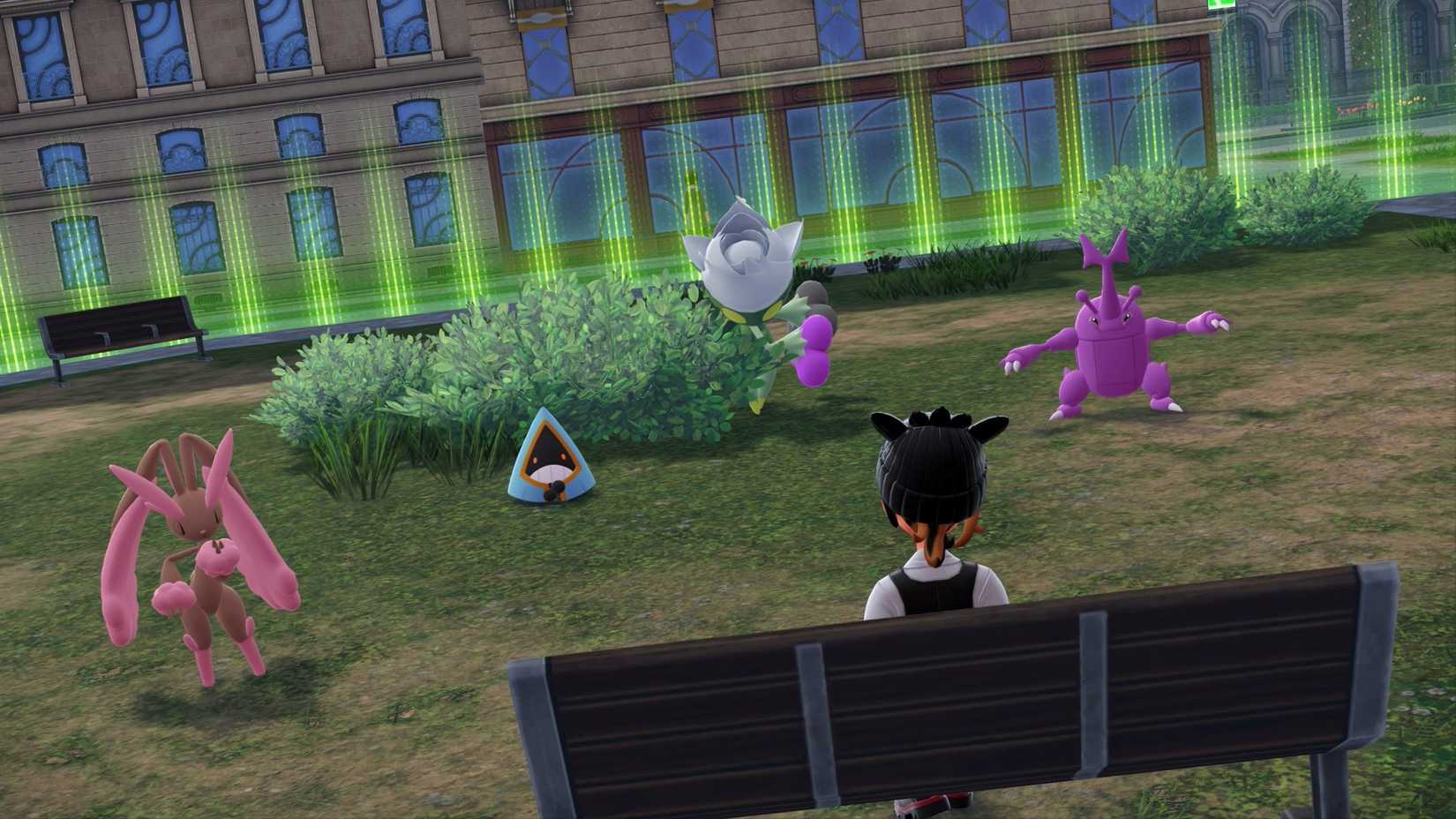 几只在《宝可梦 传说：朱/紫》中的闪亮宝可梦，包括热丁、冰彻兽、花灵龙和双子龙。