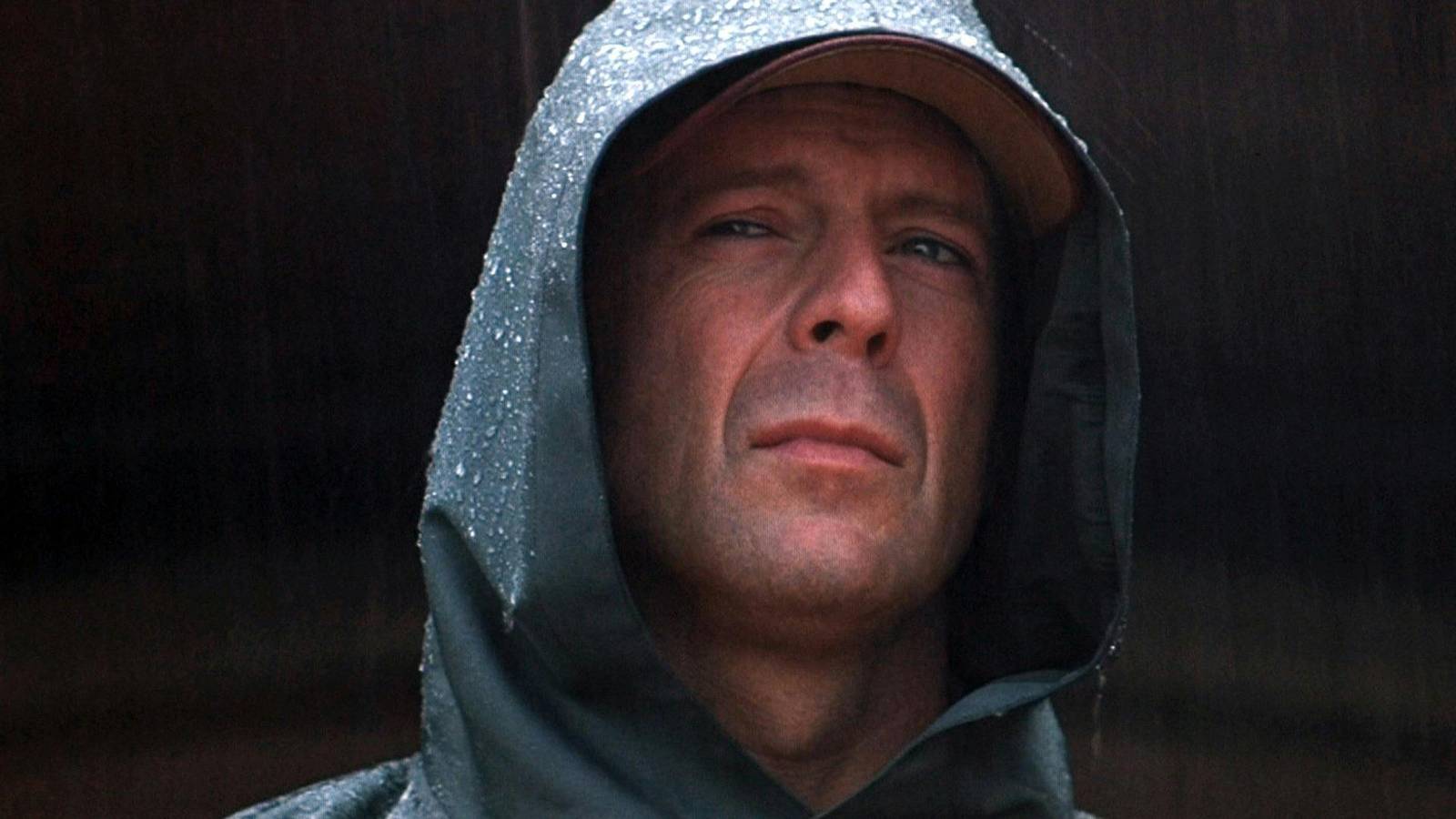 Unbreakable is underrated as one of the best superhero movies of all time Unbreakable is underrated as one of the best superhero movies of all time