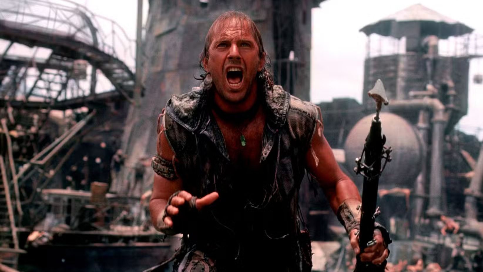 Kevin Costner's Waterworld makes for an incredible theme park stunt show