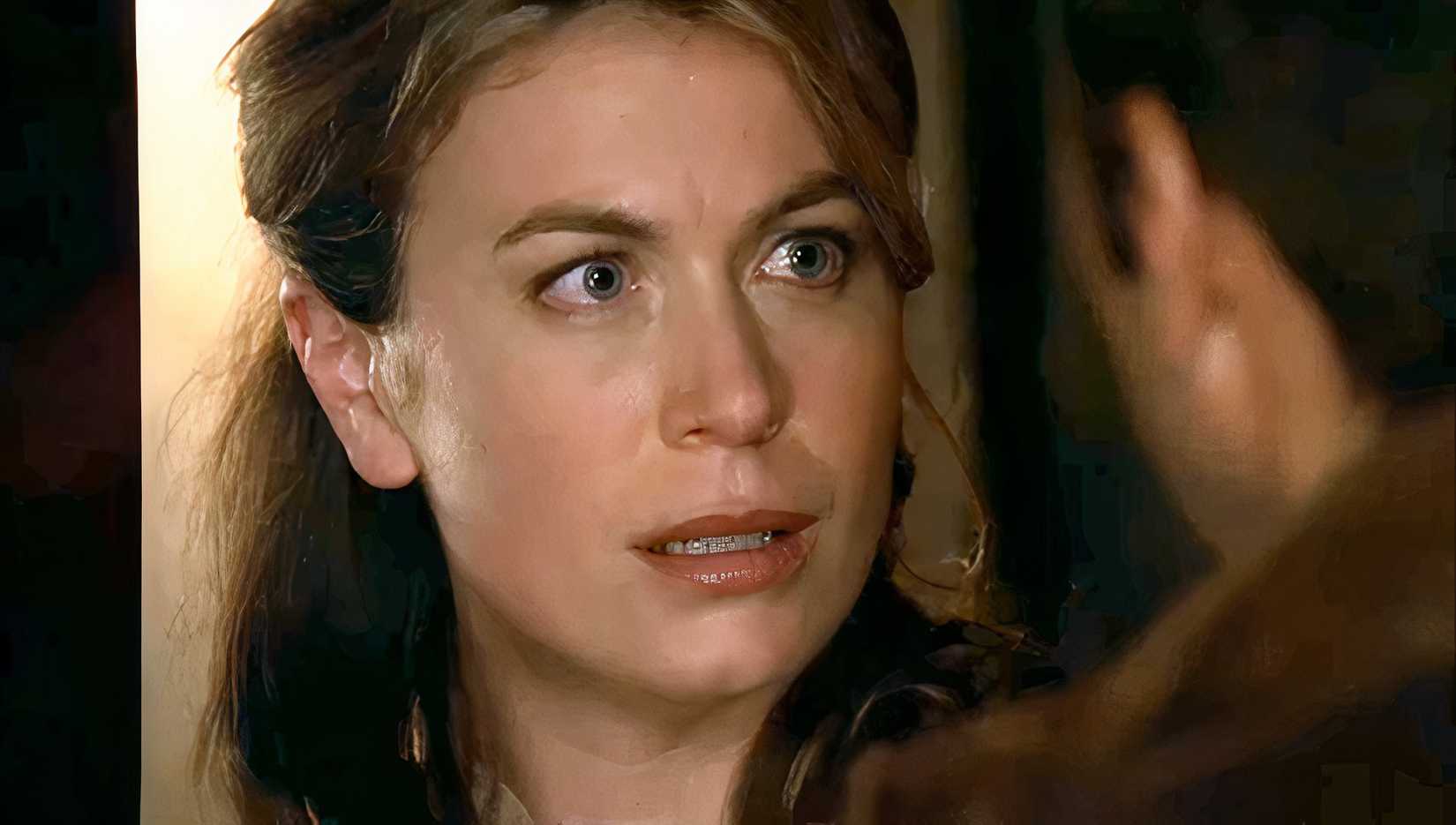 Desmond visiting Penny in the past