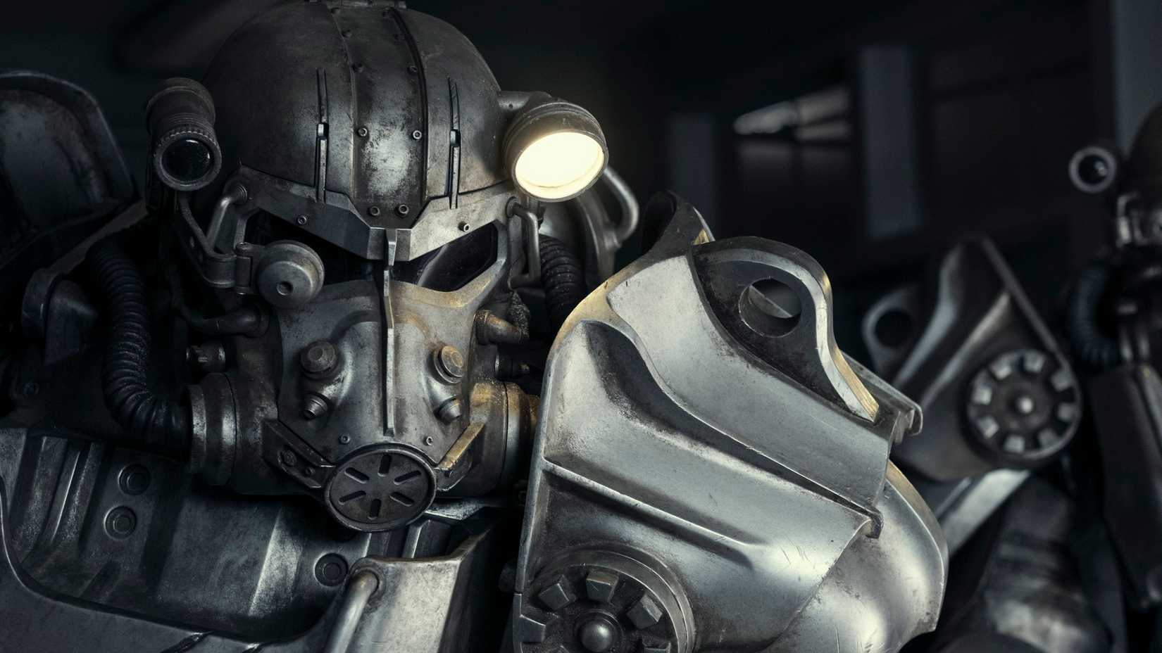 Maximus (Aaron Moten) in full power armor in Fallout season 2