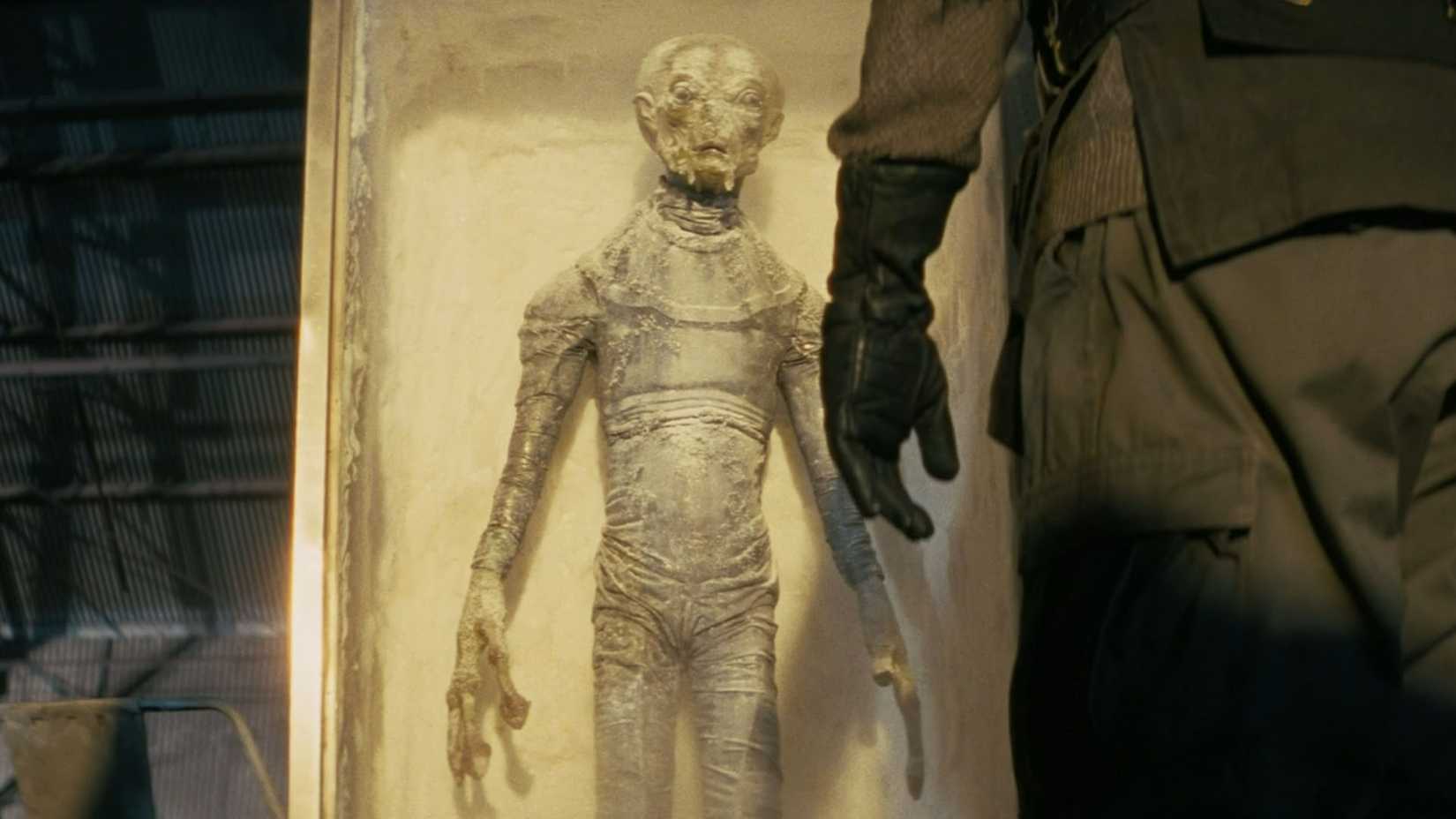 An alien in a freezer in Fallout season 2 episode 2.