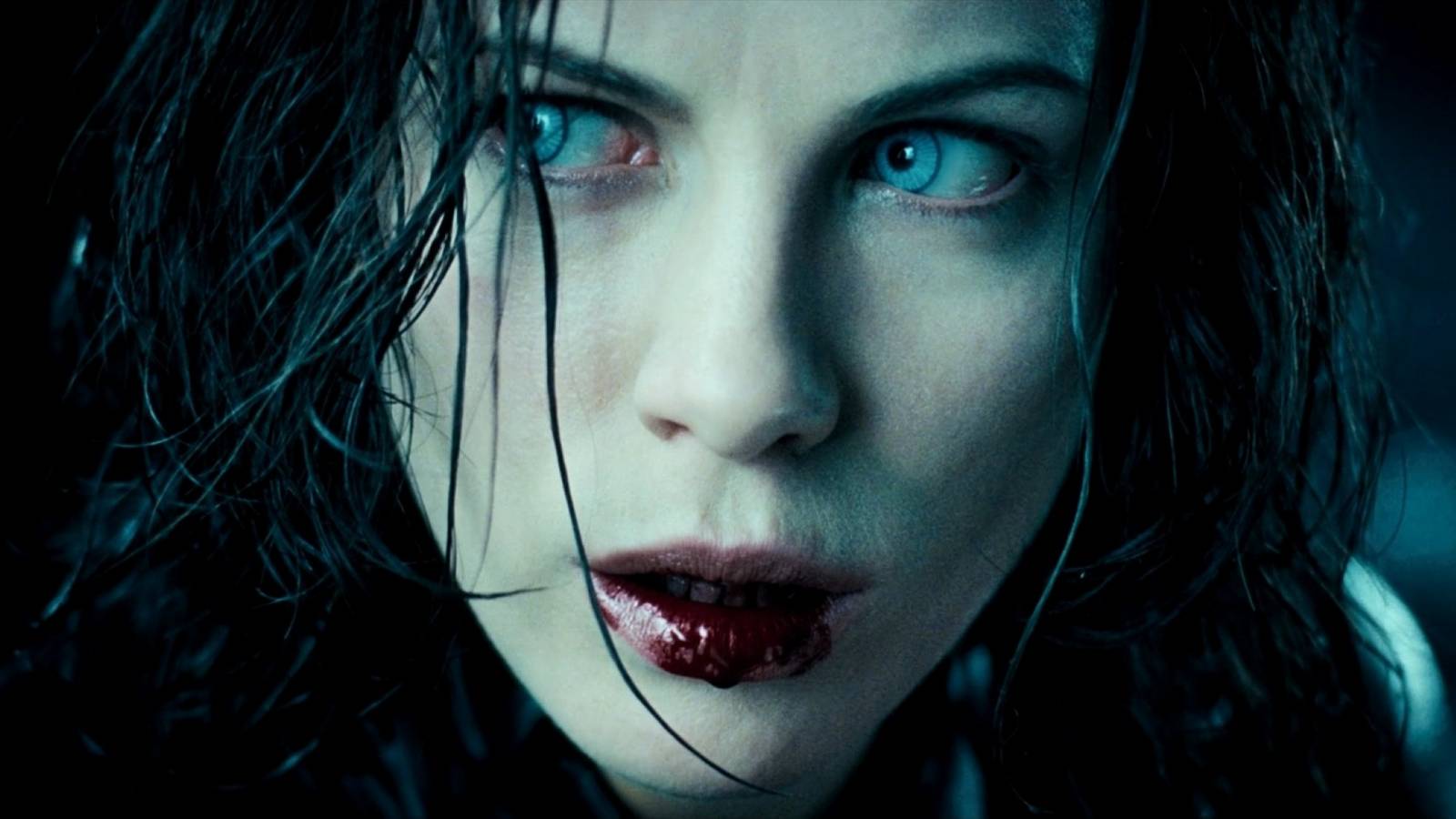 Two Decades Ago, a Disastrous Vampire Sequel Resurrected an Underrated Franchise Two Decades Ago, a Disastrous Vampire Sequel Resurrected an Underrated Franchise