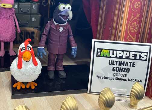 NECA figures of Gonzo the Great and Camilla, as seen on The Muppet Show