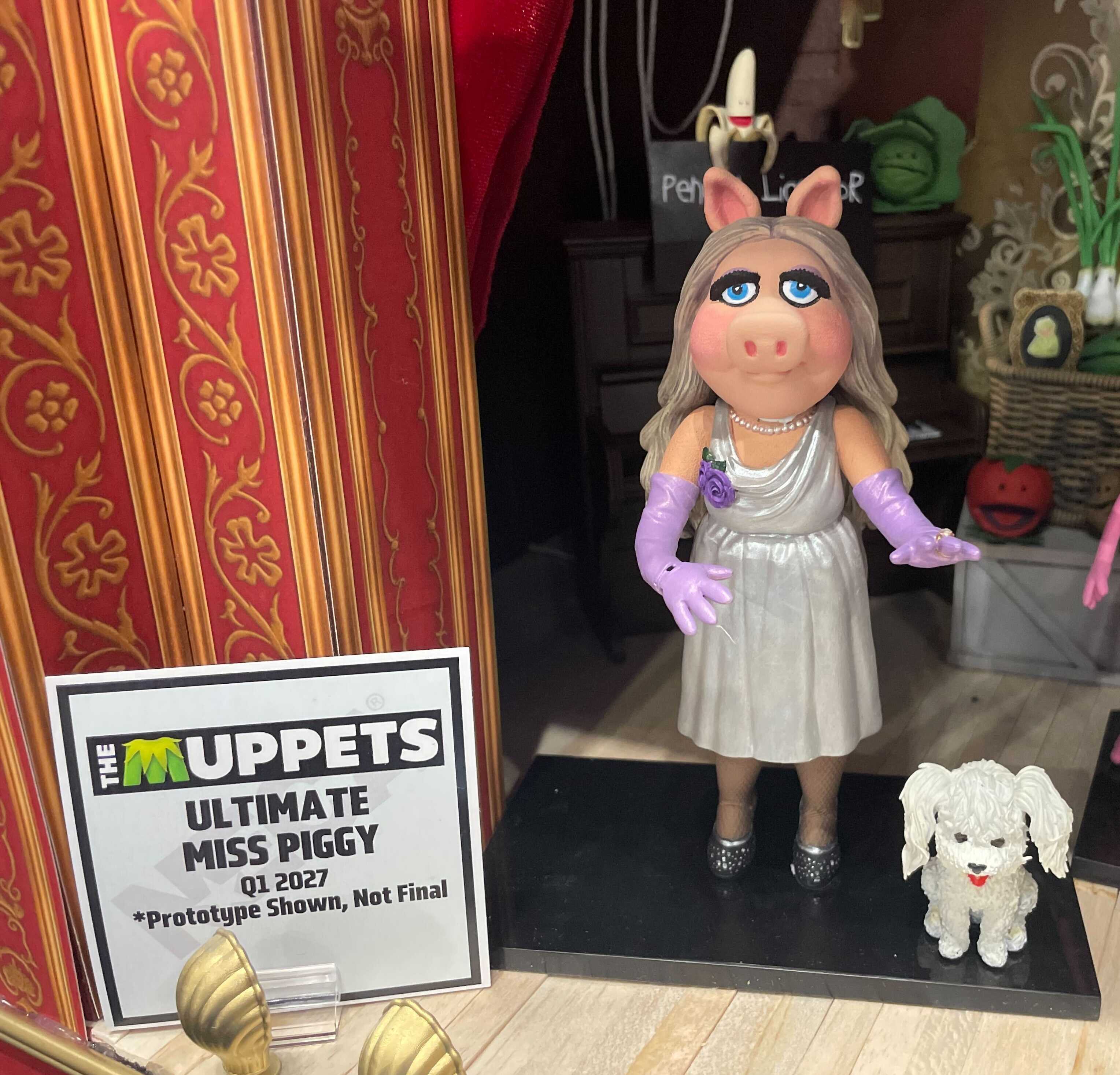 NECA figures of Miss Piggy and Foo-Foo the dog, as seen on The Muppet Show