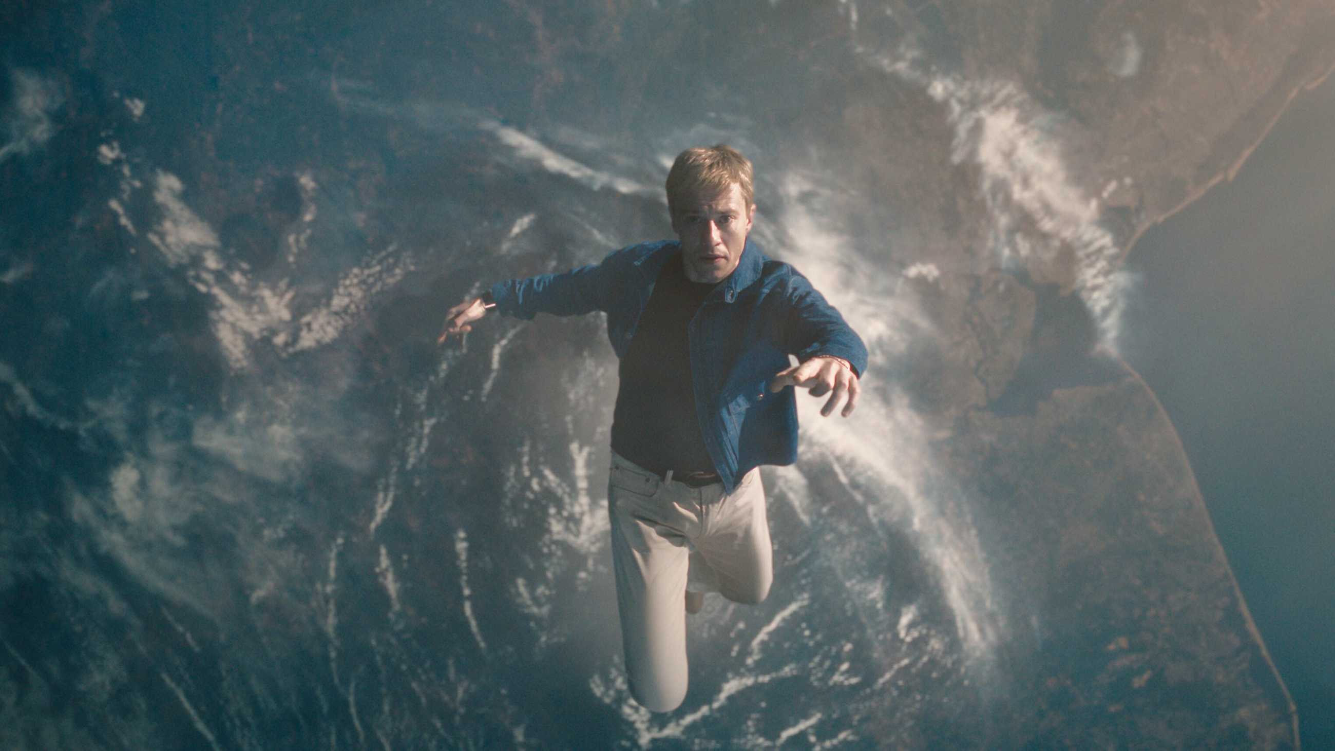 Johnny Storm falling