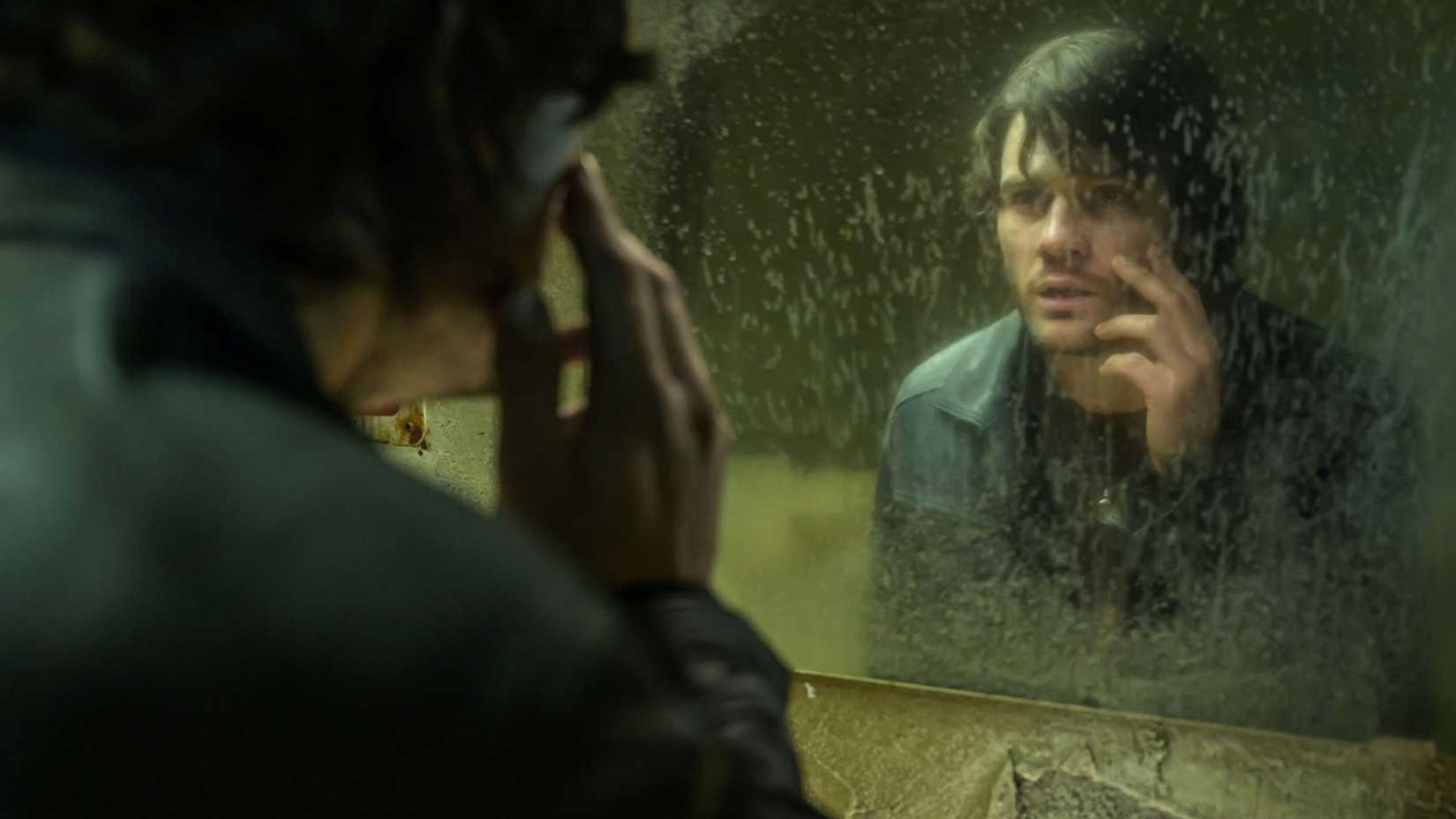 James examines his face in the bathroom of a rest stop in the opening moments of Return to Silent Hill.