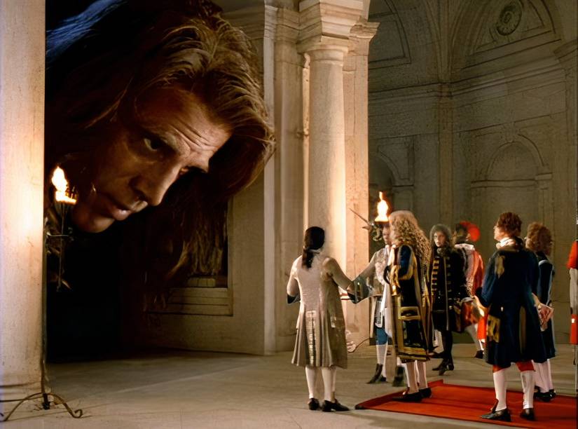 Gulliver with Lilliput Emperor