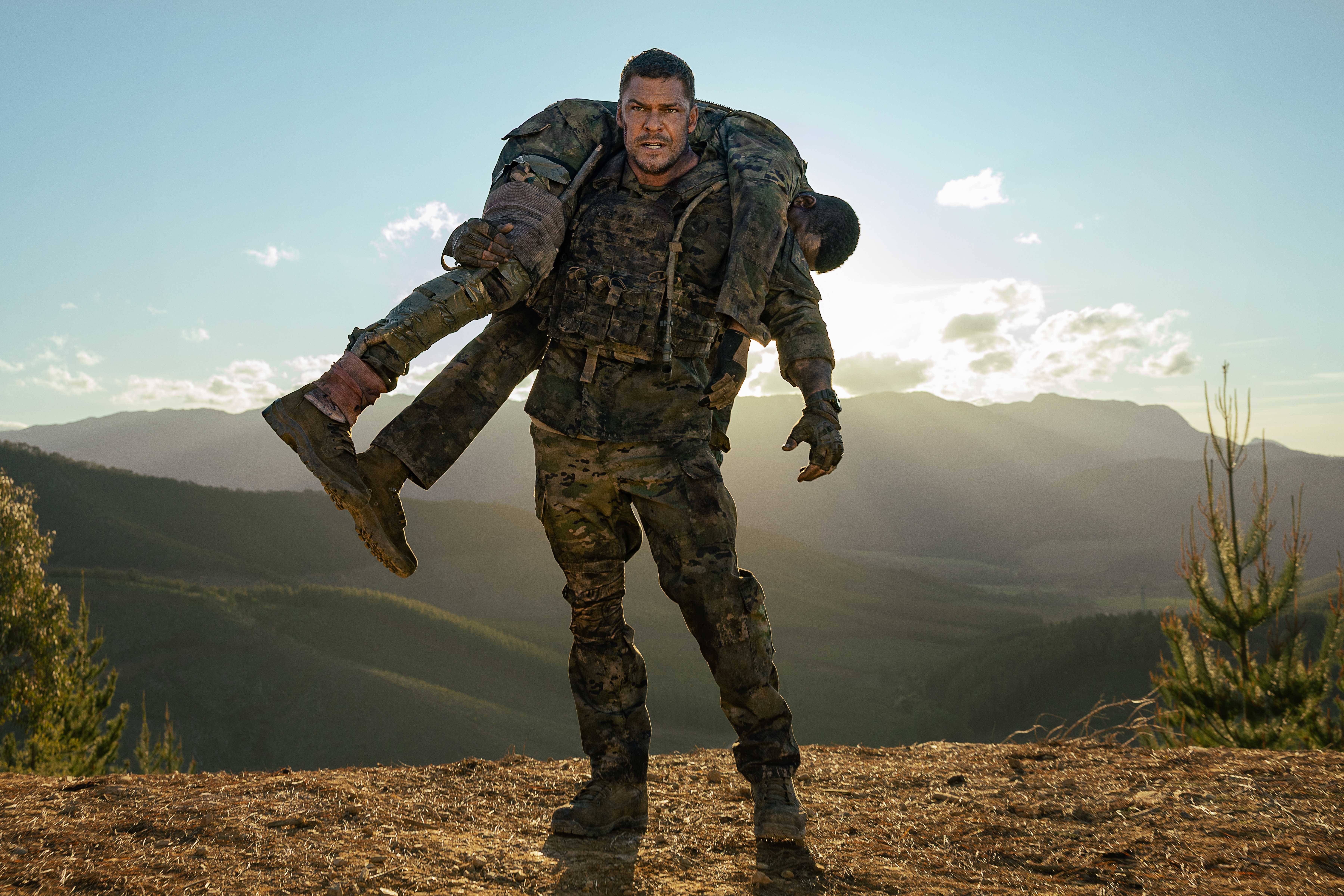 War Machine. (L-R) Alan Ritchson as 81 and Stephan James as 7 in War Machine.