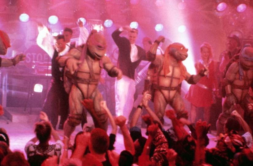 Vanilla Ice dances with the Ninja Turtles