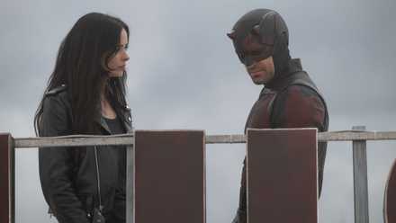 Daredevil talks with Jessica Jones