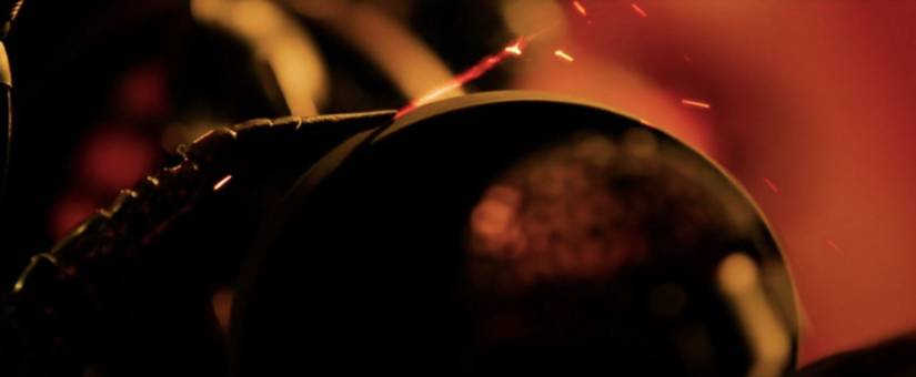 The deomn sharpens his claws