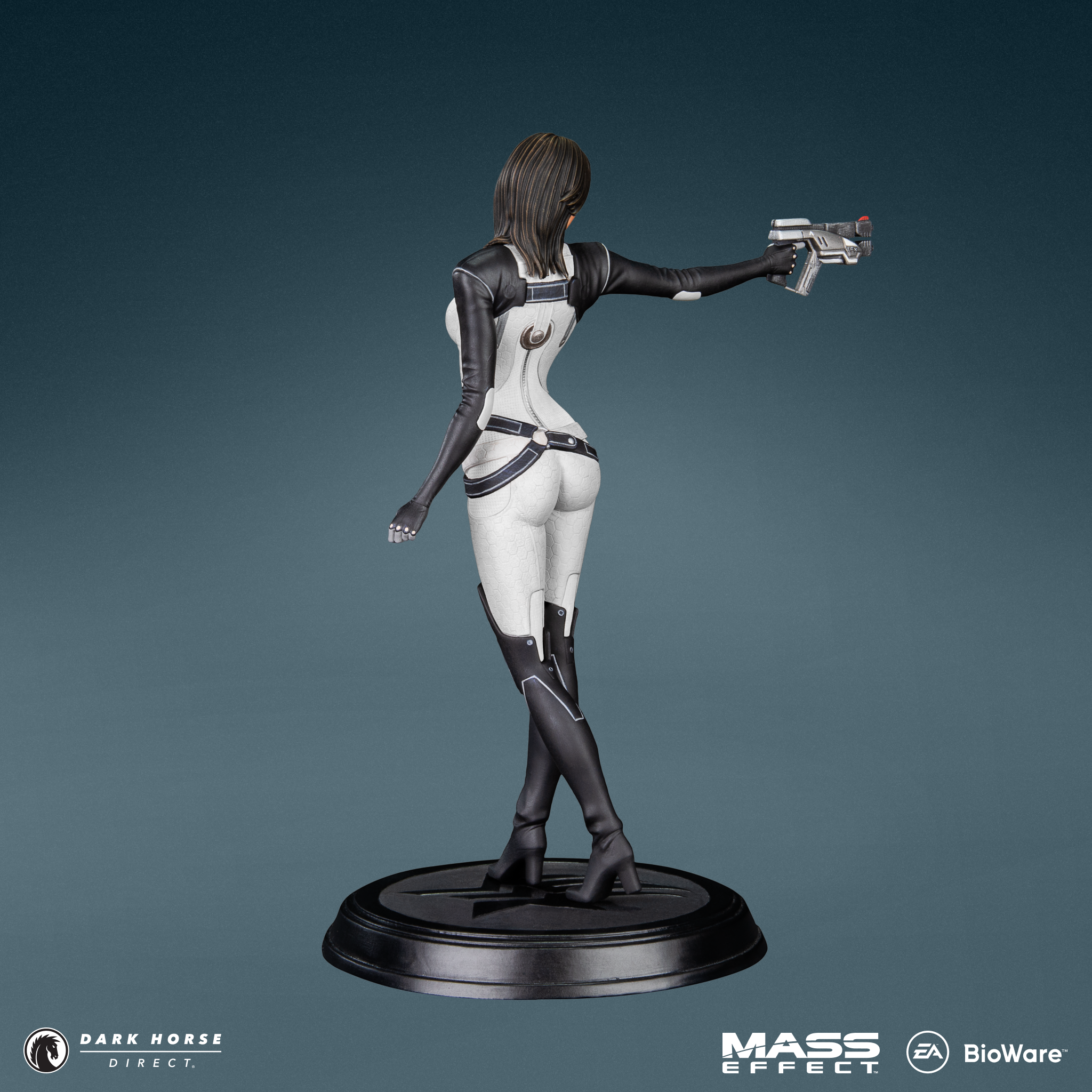 Mass Effect Miranda Lawson statue revealed 16 years after Mass Effect 2 ...
