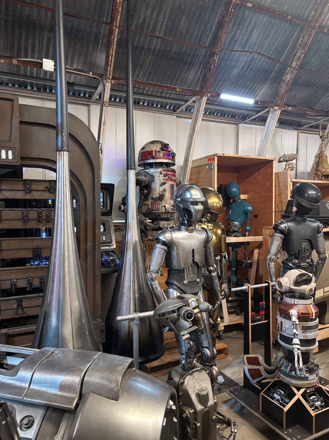 Who is Commander Coin? Uncovering clues about the Star Wars Mandalorian ...