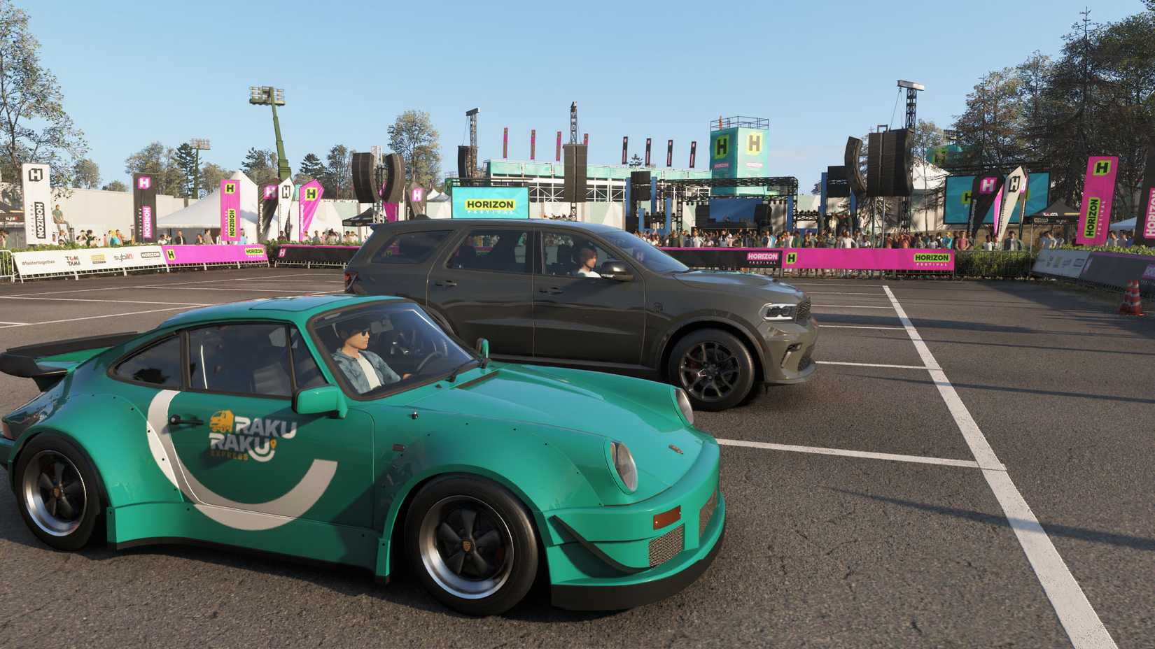 A Forza Horizon 6 screenshot showing a Raku Raku delivery-themed car in one of the car parks