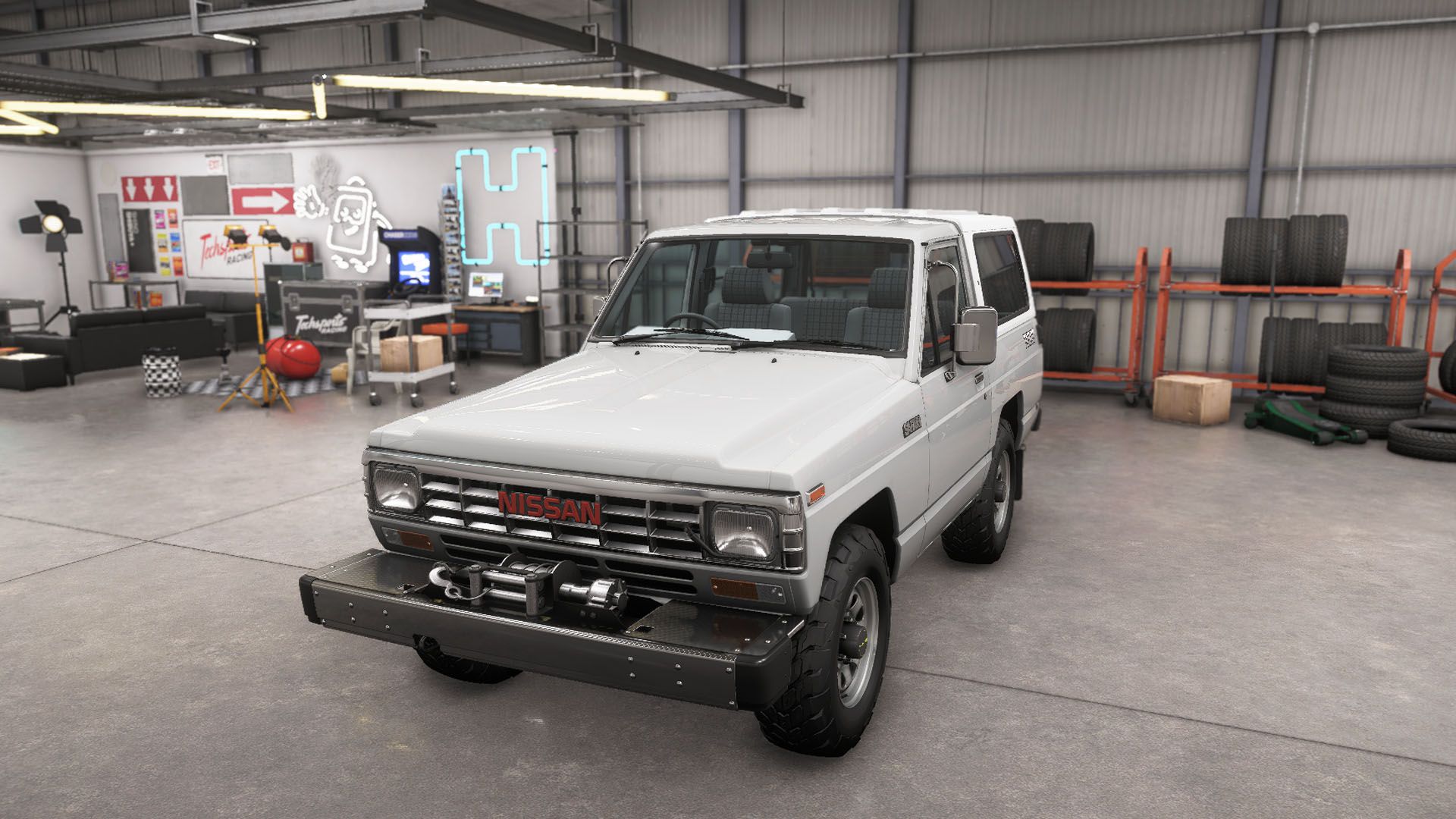 A Forza Horizon 6 screenshot featuring the Nissan Safari Turbo