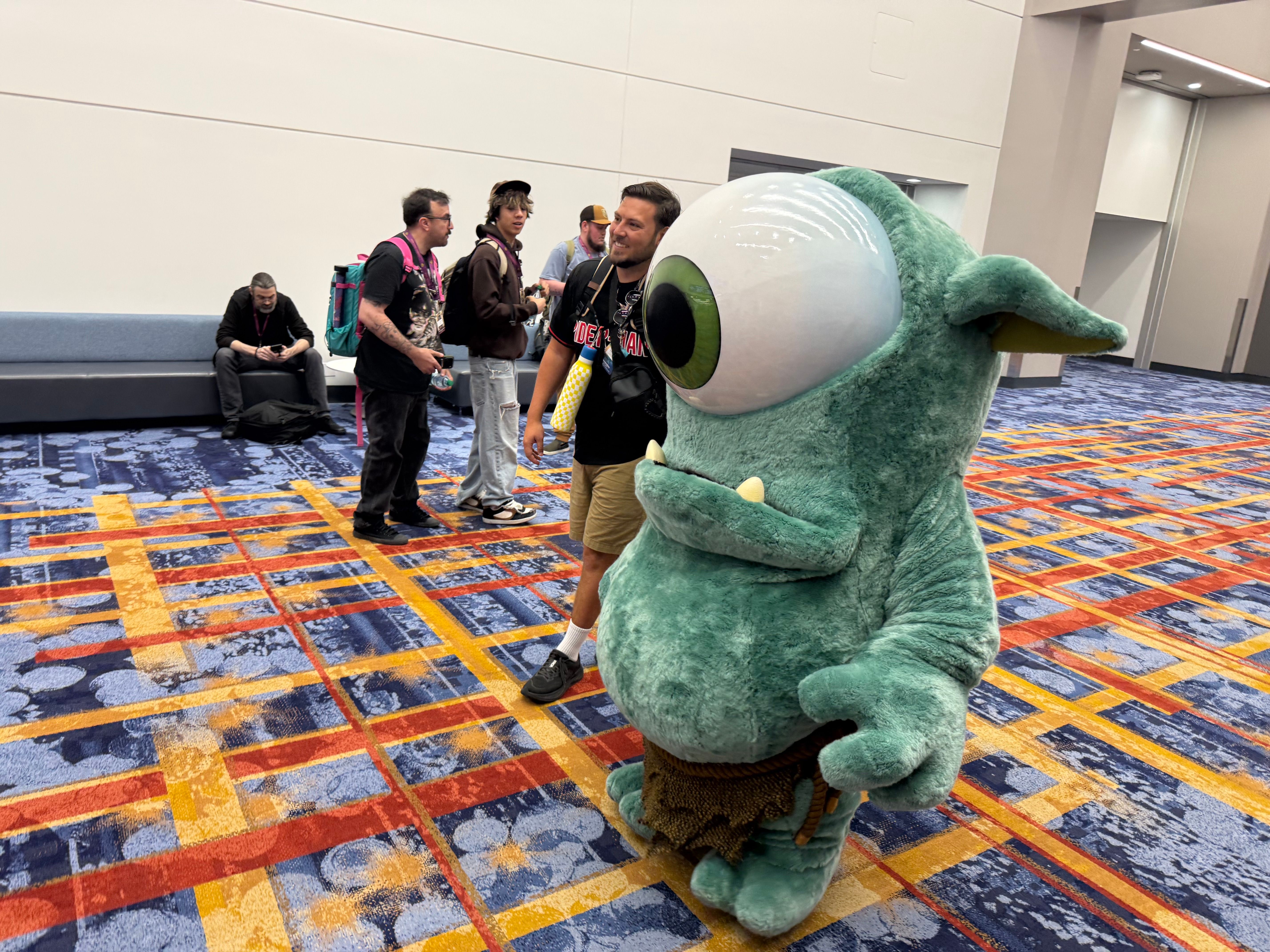 7 Essential MagicCon Survival Tips for First-Time Attendees