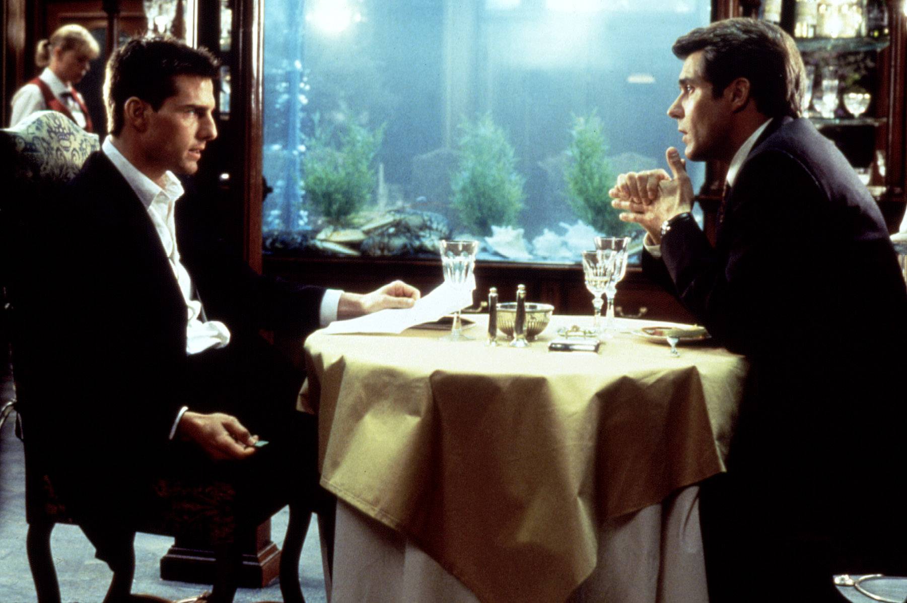 Missão: Impossível estabeleceu 8 filmes e 30 anos de mania de Tom Cruise em 30 minutos perfeitos