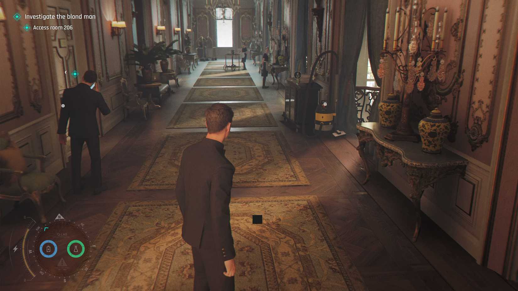 A 007 First Light screenshot showing the corridor where room 207 is located