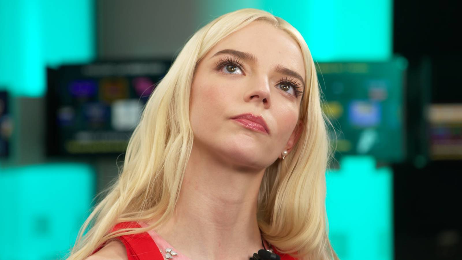 The Gorge, Starring Anya Taylor-Joy, Remains a Streaming Hit on Apple TV+ Nearly Two Years After Release