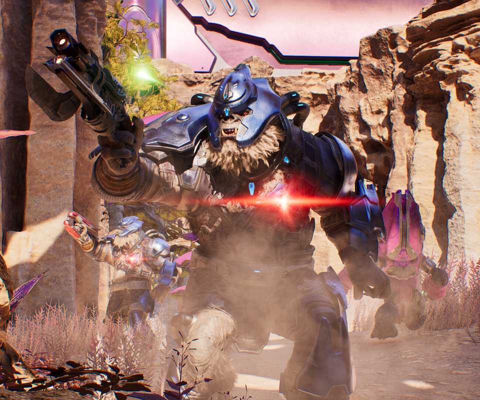 A Brute holds a rifle in Halo Campaign Evolved
