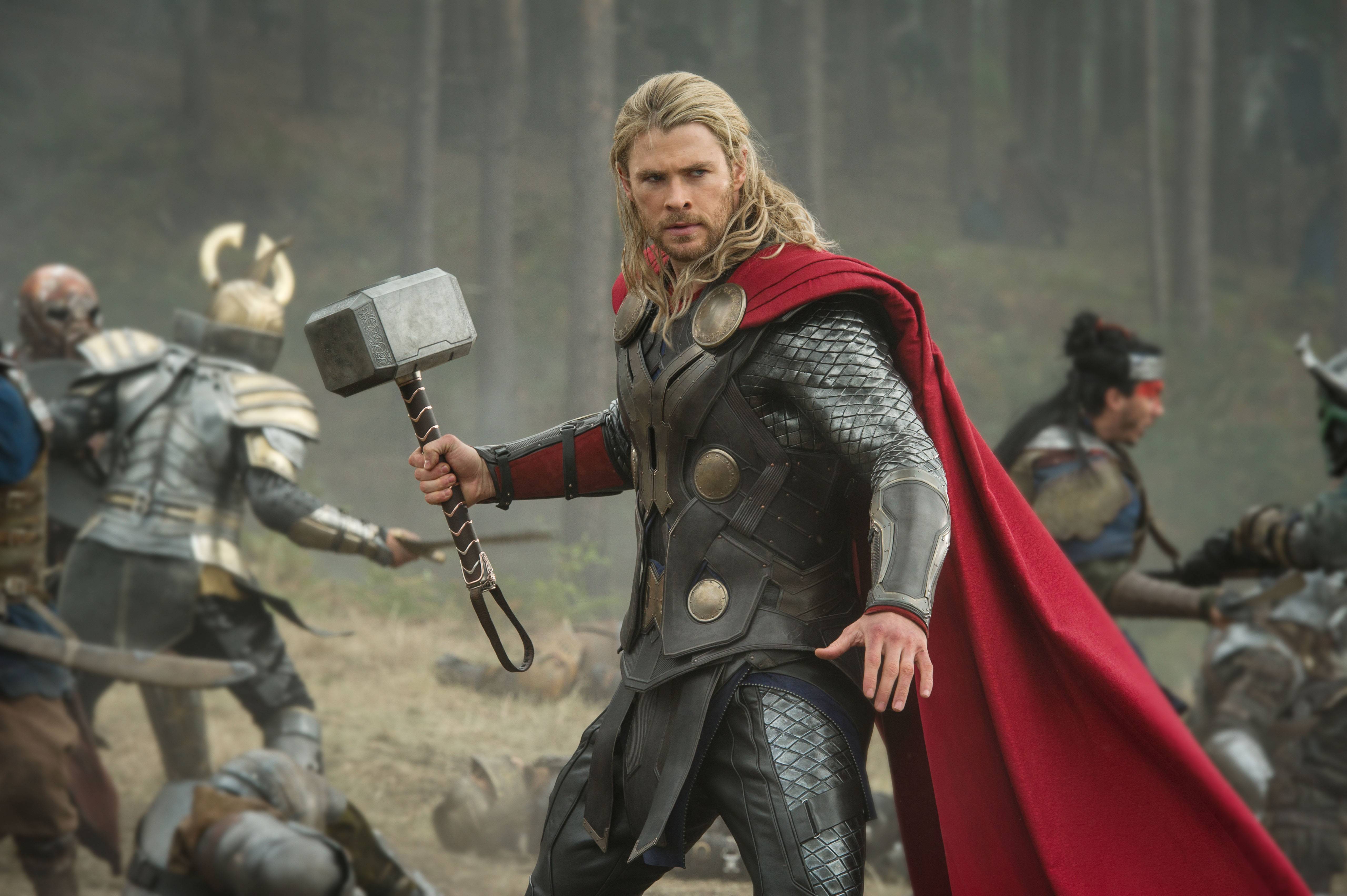 This iconic Final Fantasy villain can wield Thor's hammer in Magic: The Gathering