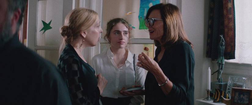 Danielle (Rachel Sennott) feels anxious answering her parents and relatives in Shiva Baby