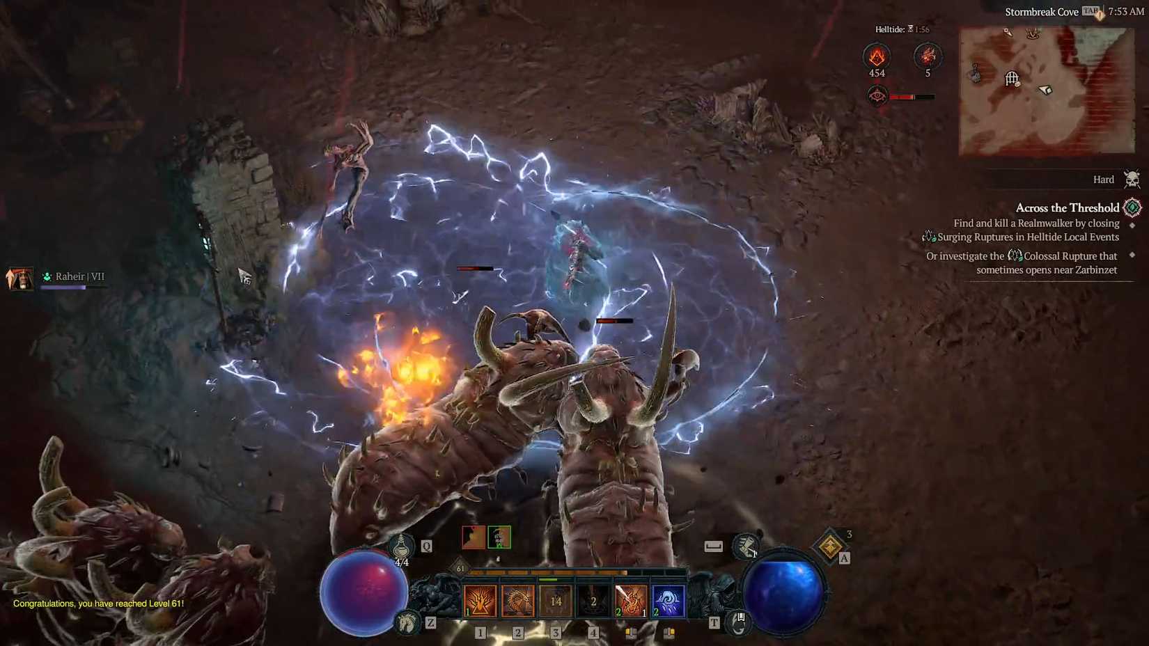Una captura de pantalla de Diablo 4 que muestra a un Socerer frente a Maggots