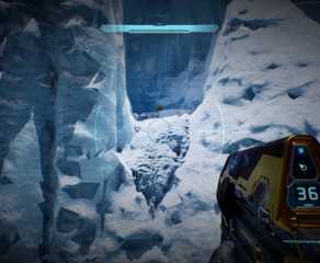 The player in Halo Campaign Evolved looking at the ledge with the IWHBYD skull in.