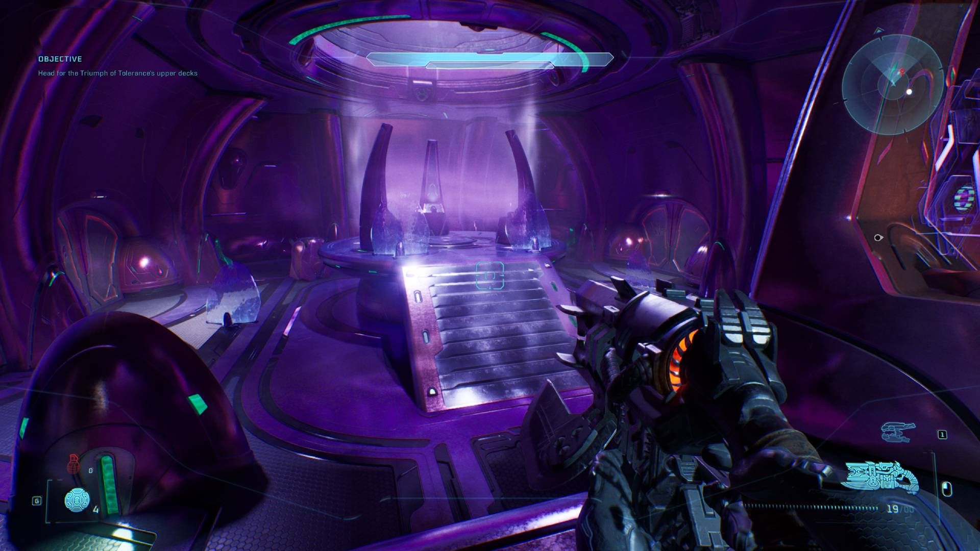 Halo: The Evolved Campaign에서 플레이어가 중력 리프트를 살펴봅니다.