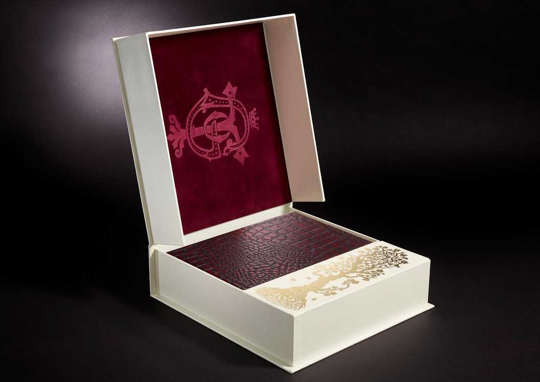 Illustrated-Game-of-Thrones-Box