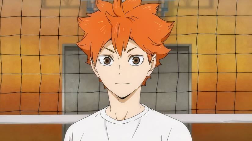 Hinata stares ahead in the volleyball court in Haikyu