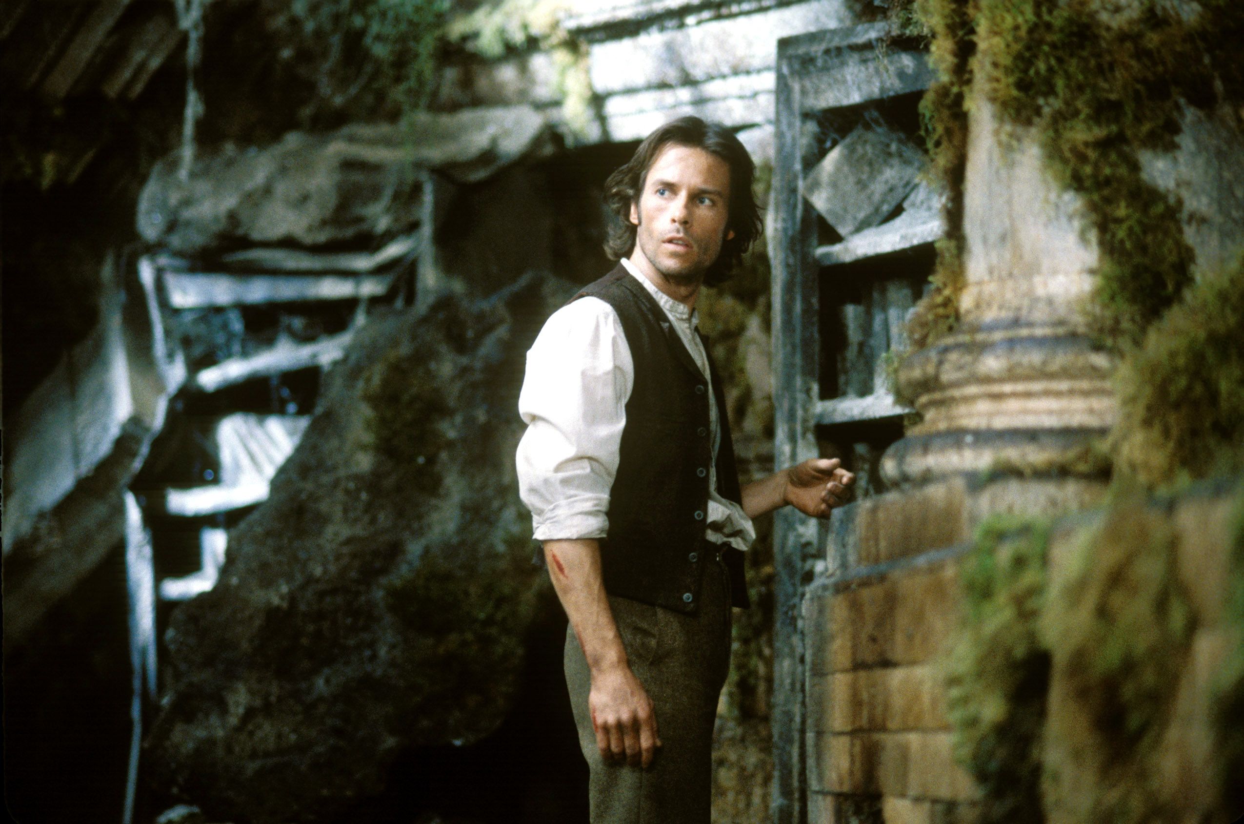 guy pierce in the time machine (2002)
