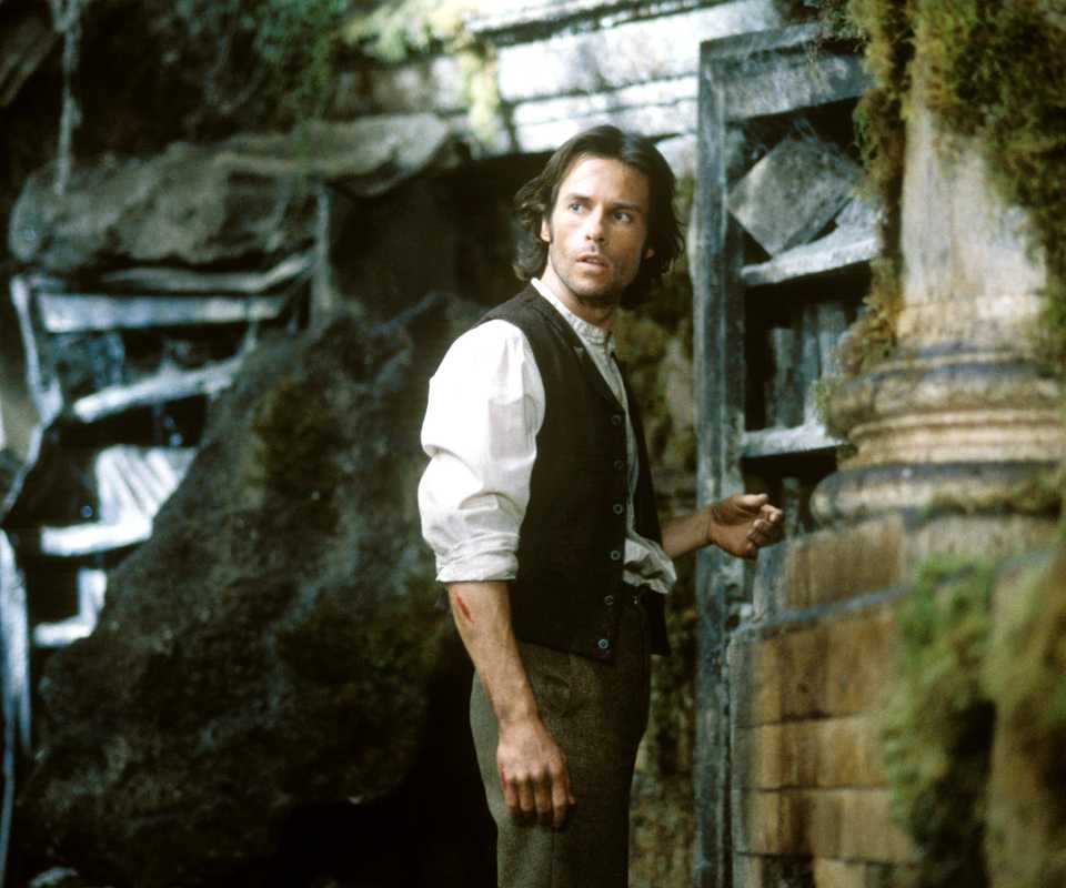 guy pierce in the time machine (2002)