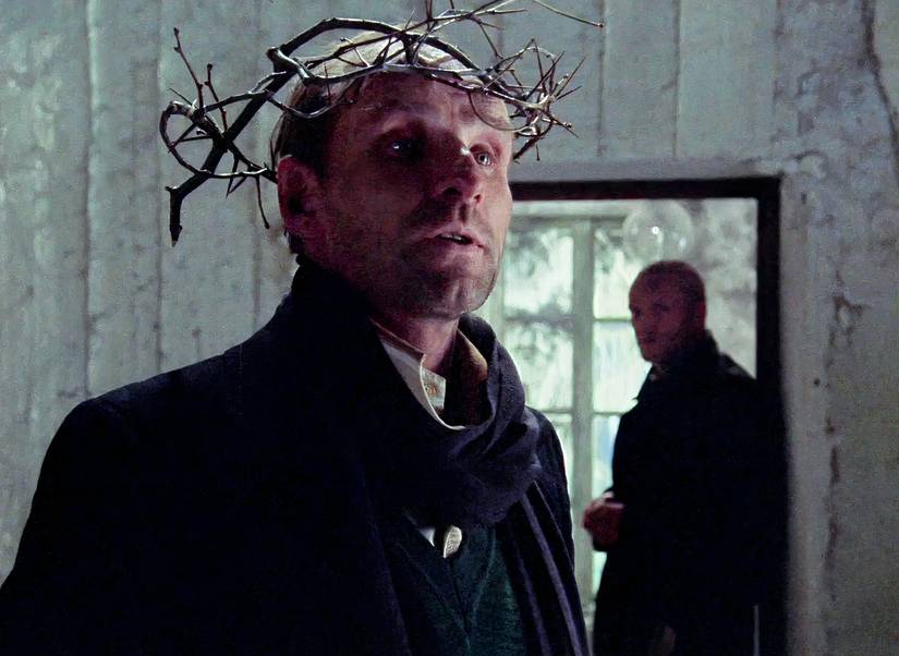 The Writer wears a crown of thorns in Stalker