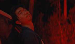 Still (3)_Phinehas Yoon in IT ENDS_Courtesy of NEON
