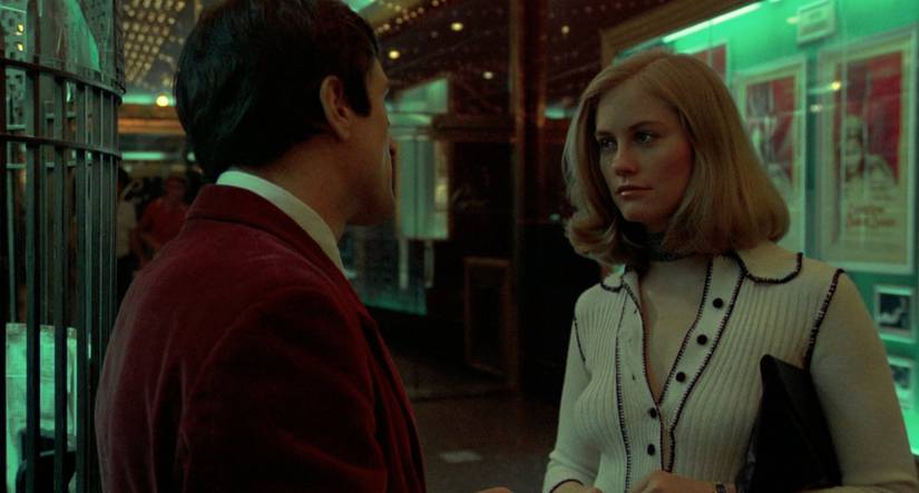 Betsy speaks to Travis during their date in Taxi Driver