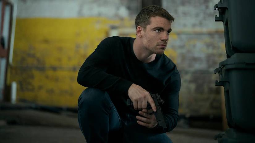 Gabriel Basso is Peter Sutherland in The Night Agent.
