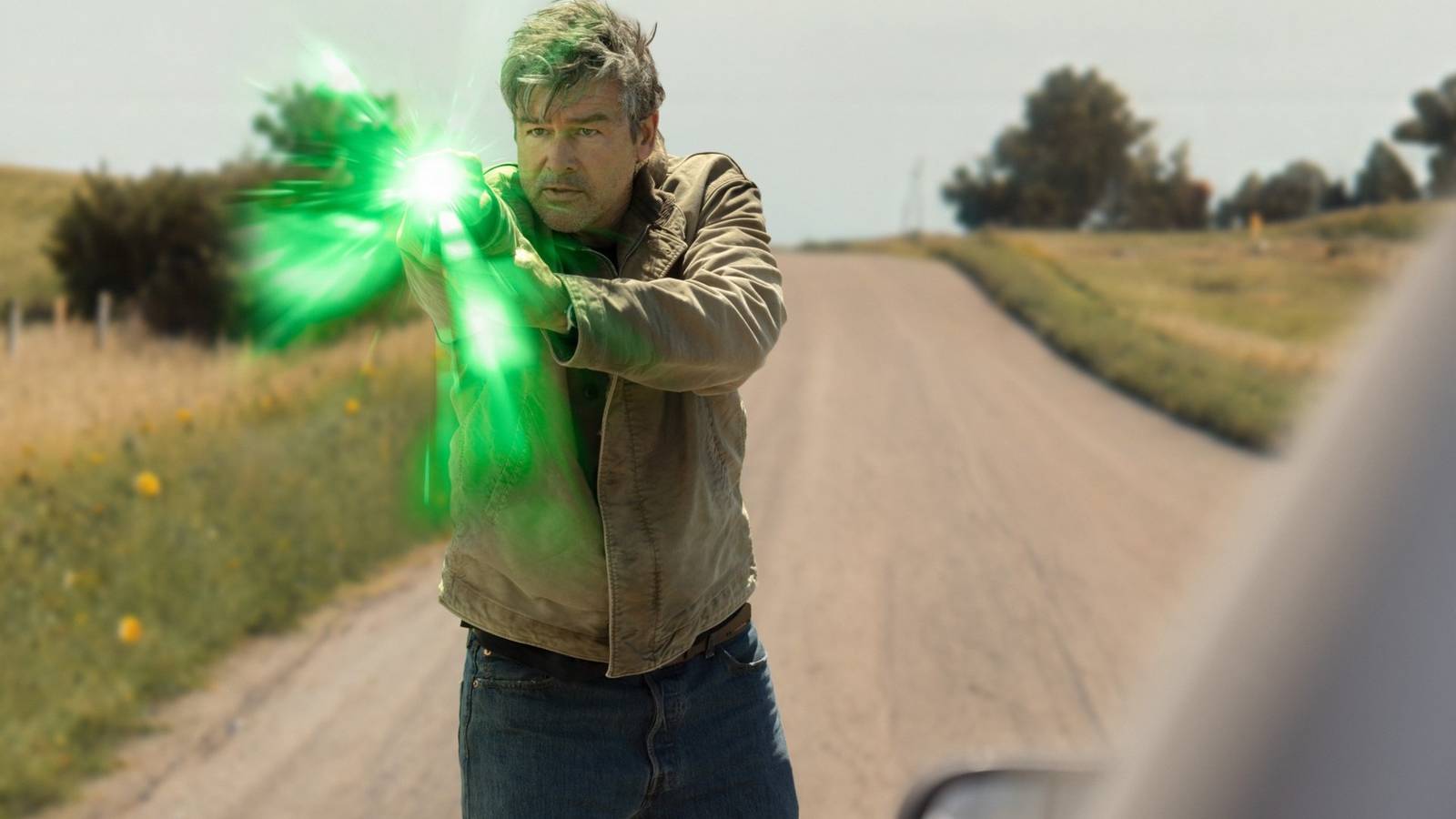 Сериал Lanterns представил Кэрол Феррис в шестом эпизоде Хэл Джордан с кольцом Зеленого Фонаря