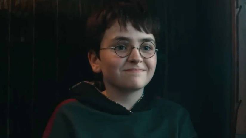 Harry Potter (Dominic McLaughlin) awaits his arrival to Hogwarts