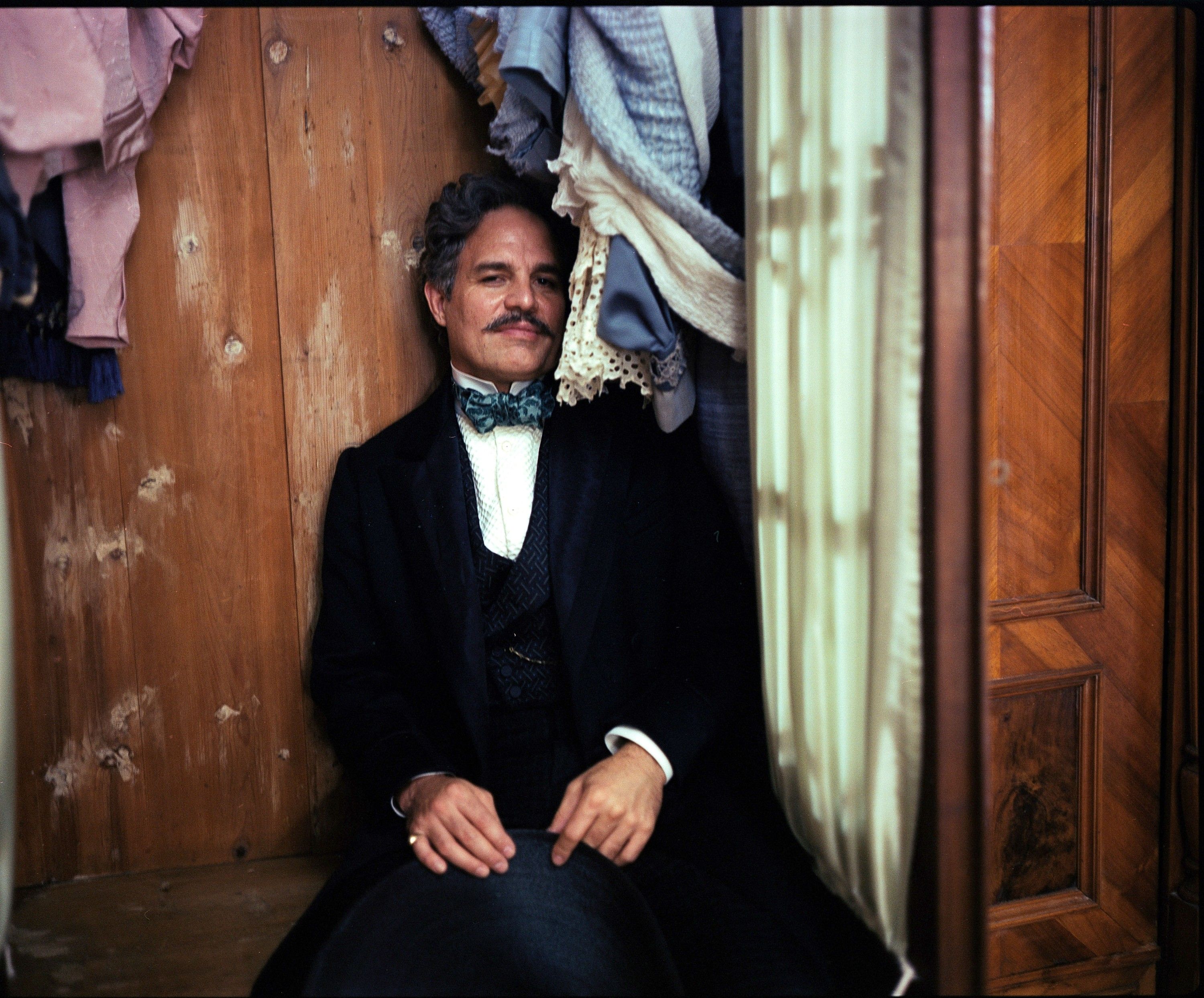 poor things mark ruffalo dejected